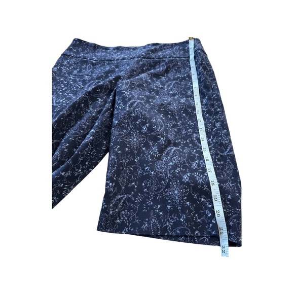 S.C. & CO. Women's Blue Pull On Stretch Rayon Blend Bermuda Shorts Size 10 - Picture 8 of 11